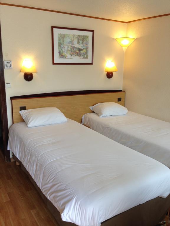 ก็องปานีล มูลเอาส์ อิลซาค อีล นโปเลียน Hotel Illzach ภายนอก รูปภาพ