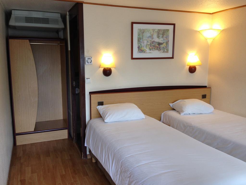 ก็องปานีล มูลเอาส์ อิลซาค อีล นโปเลียน Hotel Illzach ภายนอก รูปภาพ
